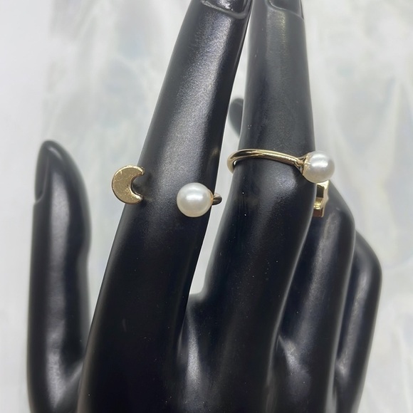 Pearl Moon And Star Gold Adjustable Rings - Picture 9 of 9